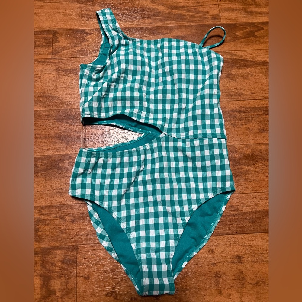 NWT Girls large (10/12) checkered wonder nation one piece swimsuit.